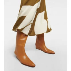 Victoria Beckham Fiona Knee-high Leather Boots 7 Victoria Beckham Fiona Knee-high Leather Boots -Victoria Beckham shop unnamed file 459