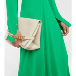 Victoria Beckham V-neck Crêpe Midi Dress -Victoria Beckham shop unnamed file 620