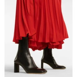 Victoria Beckham Elsie Leather Chelsea Boots -Victoria Beckham shop unnamed file 765